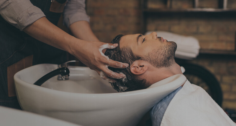 Taper fade: arta tunsorii care face diferența dintre „tuns” și „aranjat”